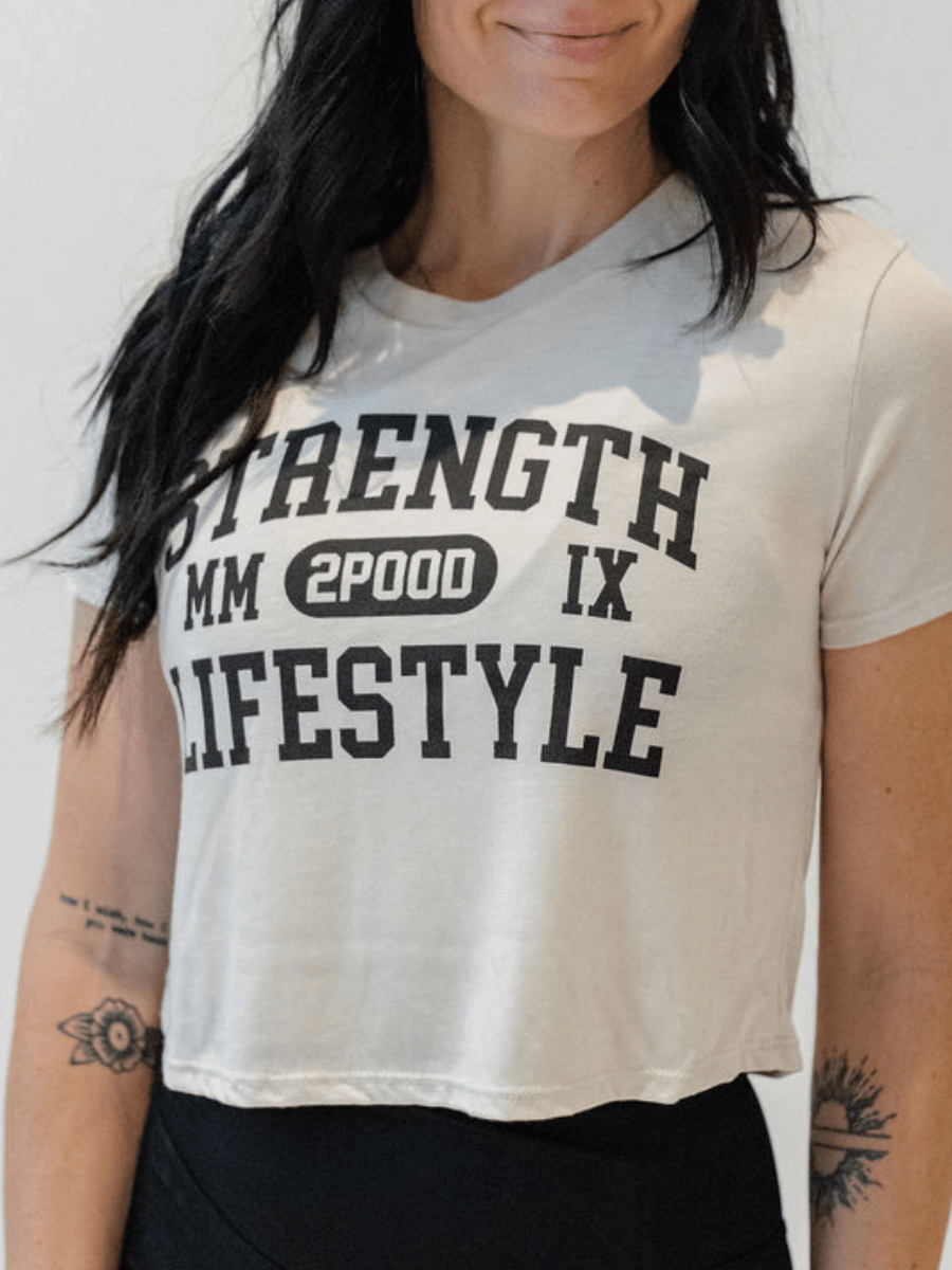 Varsity Strength Lifestyle Crop kaufen - 2POOD Tanks - Fitness Onlineshop