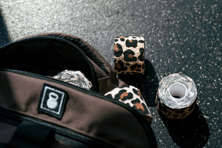 Weightlifting Tape Cheetah kaufen - 2POOD Weightlifting tape - Fitness Onlineshop