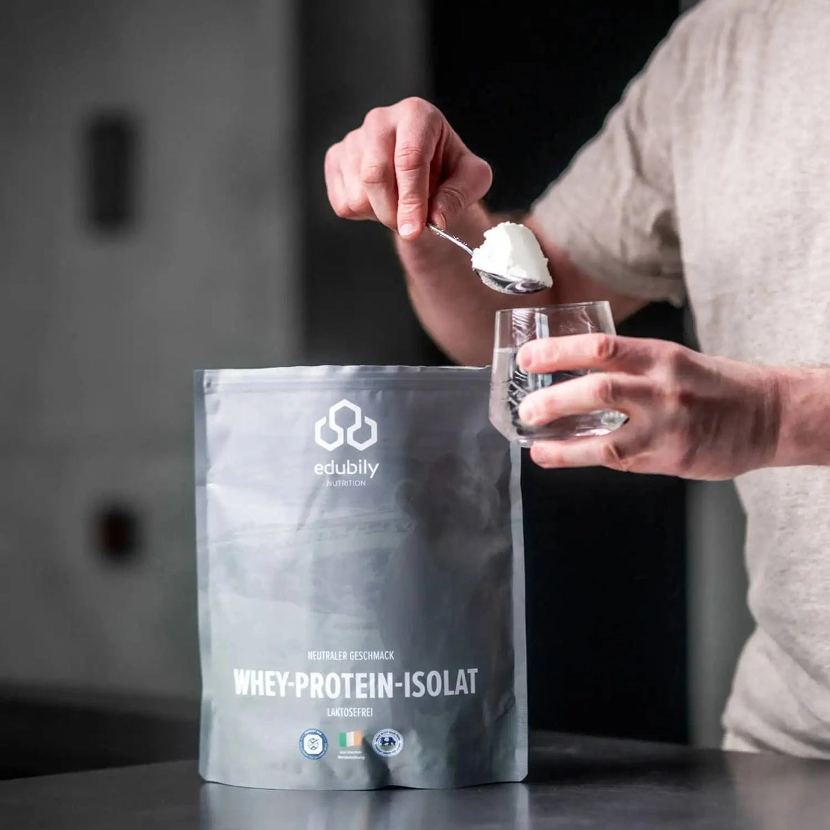Whey-Isolat Pulver aus Weidemilch kaufen - edubily Whey Proteinpulver - Fitness Onlineshop