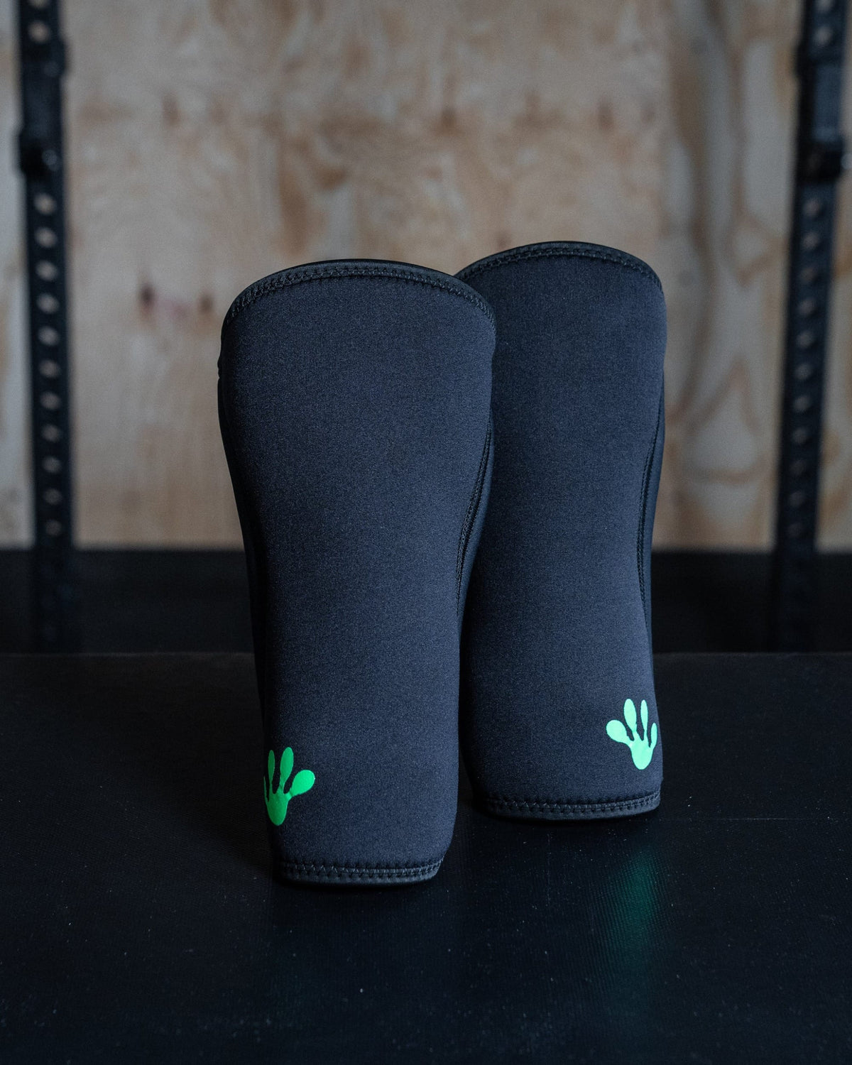 Frog Reversible Knee Sleeves (Kniebandagen Paar) kaufen - Frog Grips Kniebandagen - Fitness Onlineshop