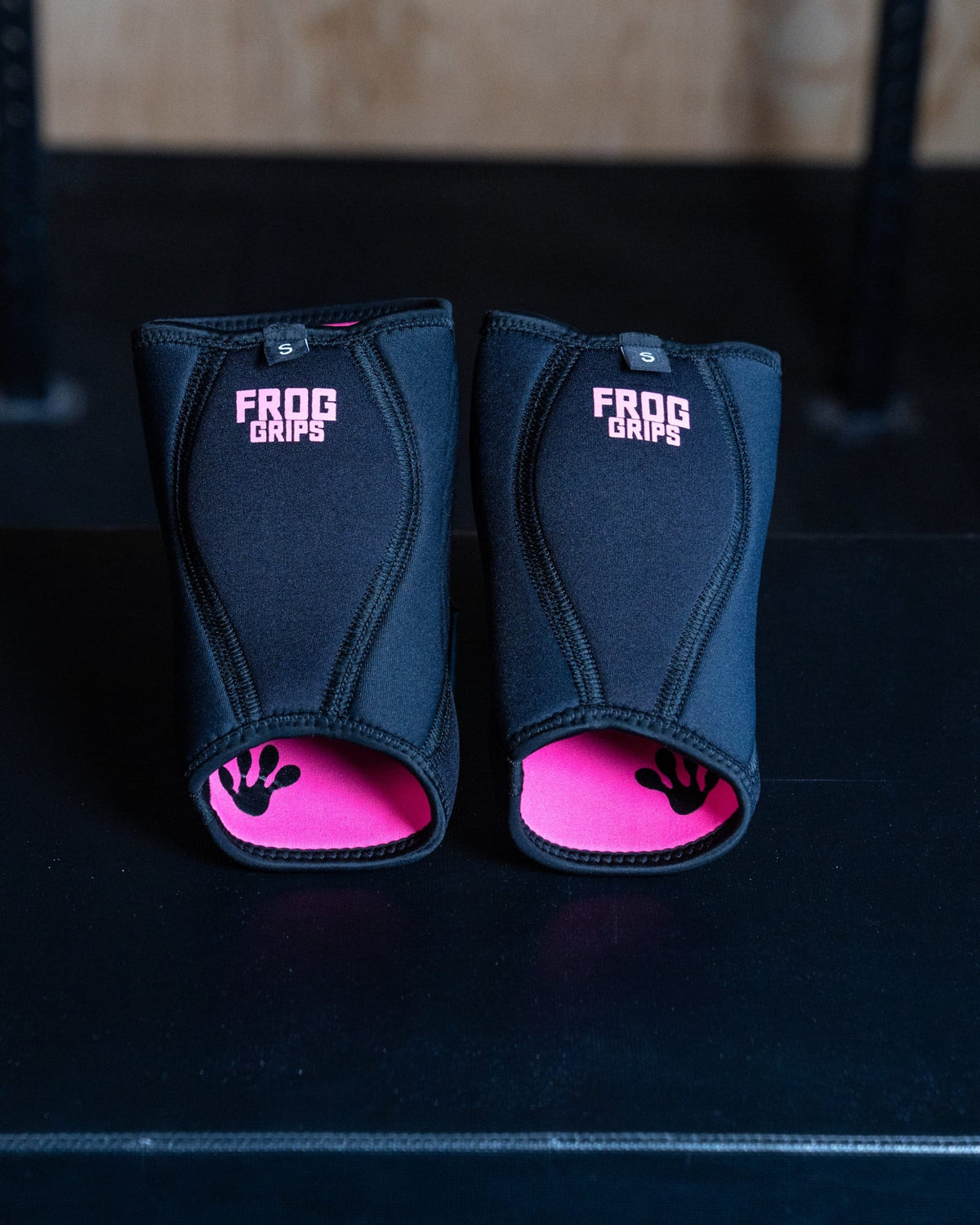 Frog Reversible Knee Sleeves (Kniebandagen Paar) kaufen - Frog Grips Kniebandagen - Fitness Onlineshop