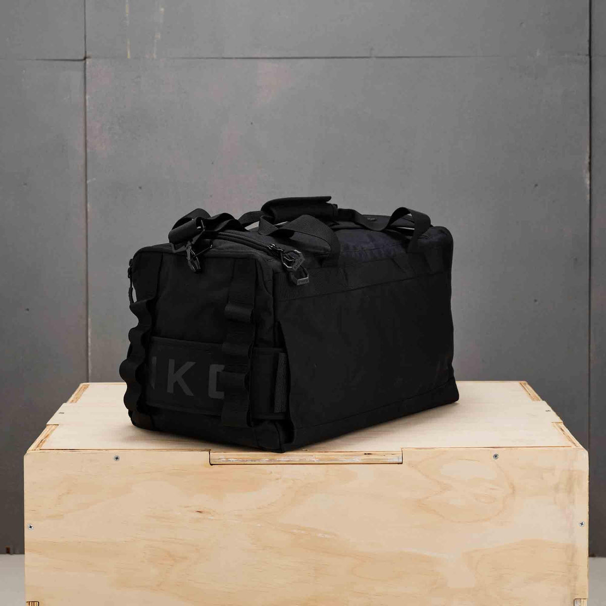 King Kong Bags King Kong CORE35 Dufflebag (35L) Schwarz kaufen bei haghpowered.com