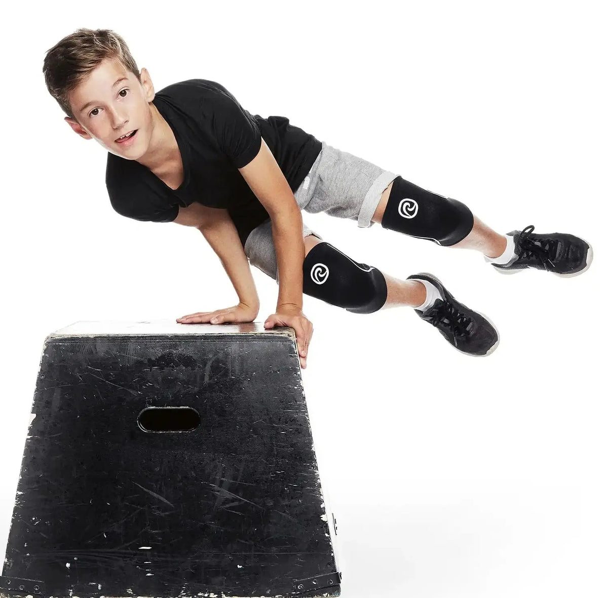 Rehband RX JR Knee Sleeve 5 mm (Junior) Schwarz kaufen bei haghpowered.com