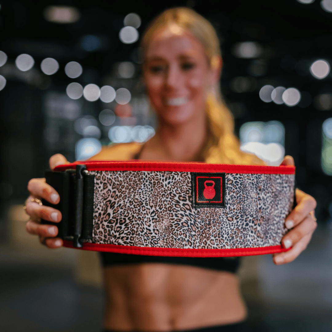 Hot Pursuit by Sydney Wells 4" Weightlifting Belt kaufen - RK Industries Official Lifting Belts of USAW - Fitness Onlineshop