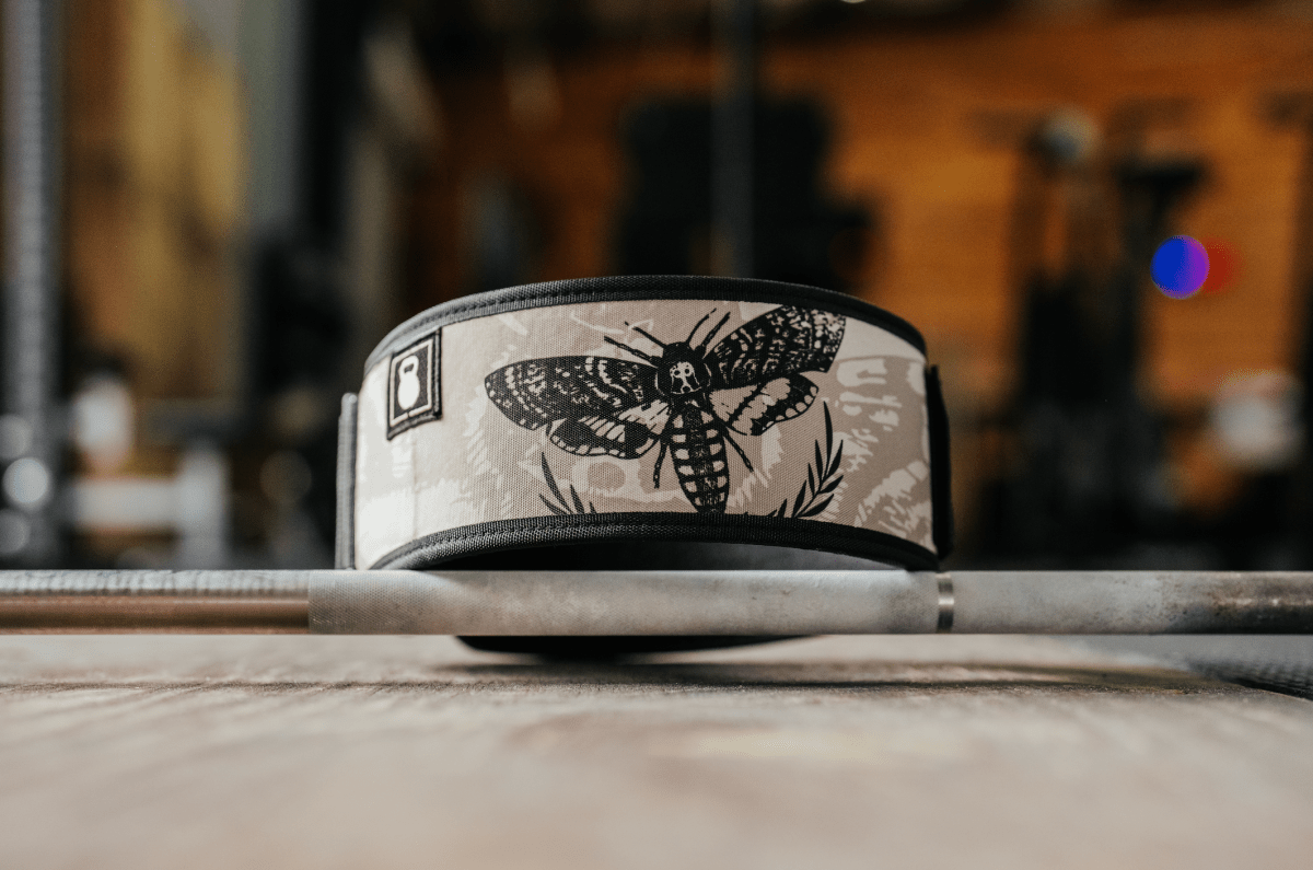 Memento Mori by Mattie Rogers 4" Weightlifting Belt kaufen - RK Industries Official Lifting Belts of USAW - Fitness Onlineshop