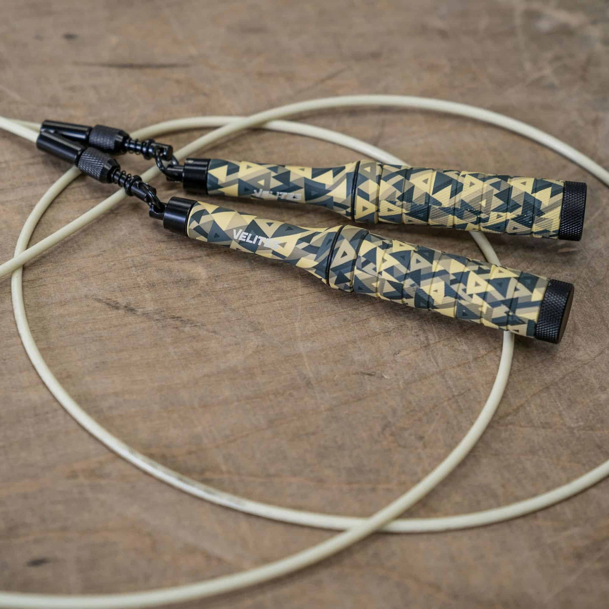 Velites Earth 2.0 Jump Rope (Trainingsspringseil) Camo kaufen bei haghpowered.com