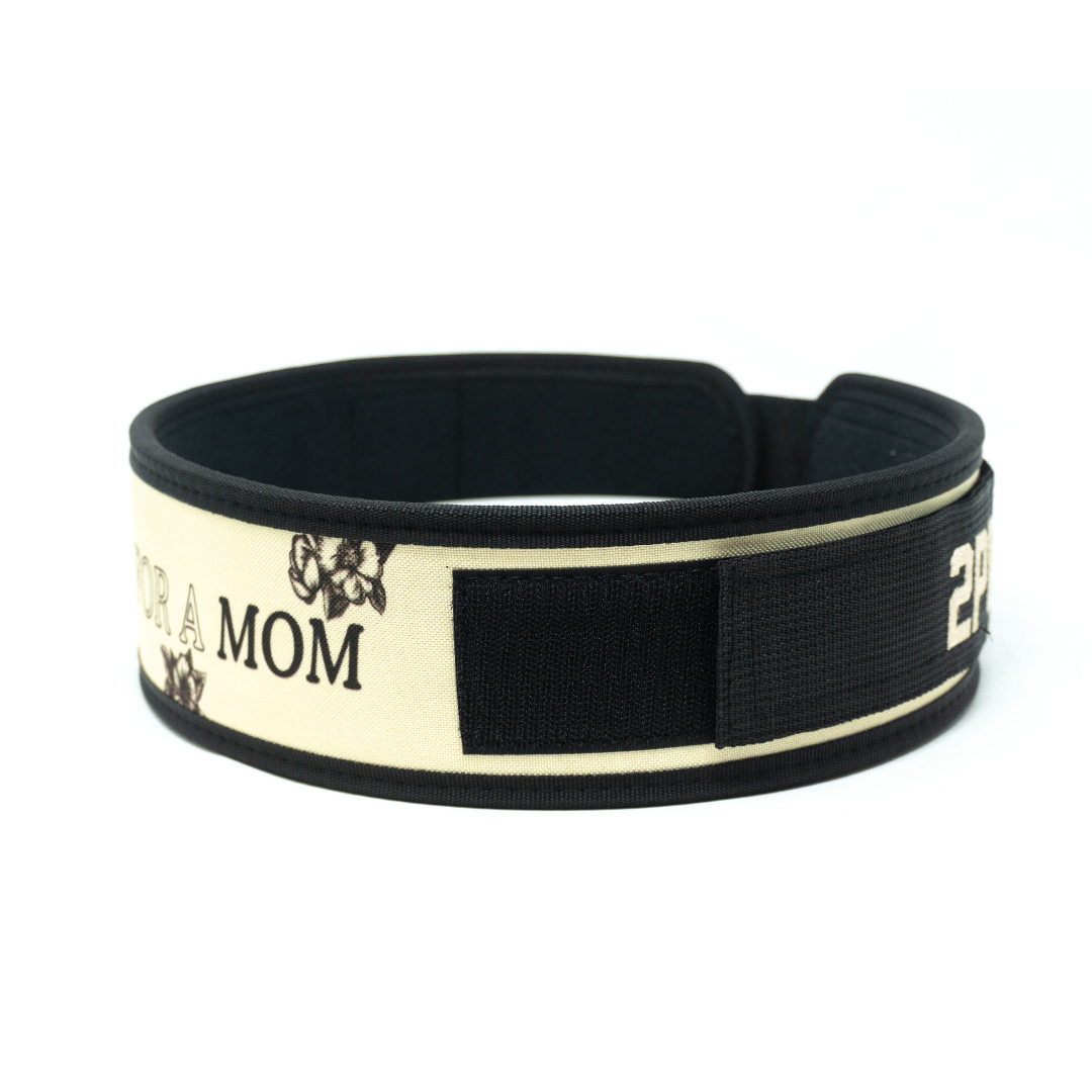 3" Petite Pretty Strong for a Mom by Arielle Loewen Weightlifting Belt kaufen -  2POOD 3 Inch Belt  - Fitness Onlineshop