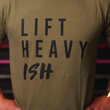 2POOD Lift Heavy Ish T-Shirt Olivegrün kaufen bei haghpowered.com