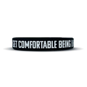 Elite Athletic Gear GET COMFORTABLE BEING UNCOMFORTABLE Wristband kaufen bei haghpowered.com