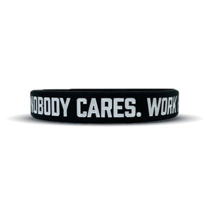 Elite Athletic Gear NOBODY CARES. WORK HARDER. Wristband kaufen bei haghpowered.com