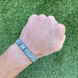 BET ON YOURSELF Wristband kaufen -  Elite Athletic Gear Armbänder  - Fitness Onlineshop