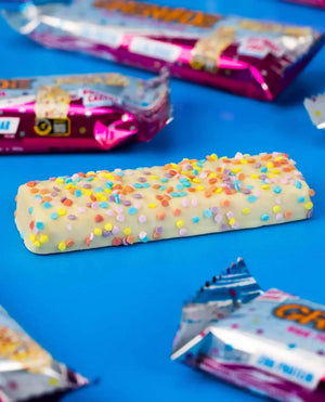 Grenade Grenade Protein Bar 12 x 60 g Birthday Cake kaufen bei haghpowered.com