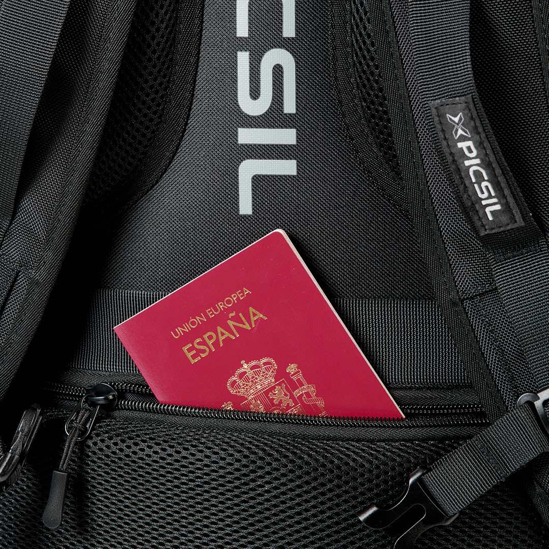 PicSil Tactical Backpack 2.0 (40L) Schwarz kaufen bei haghpowered.com